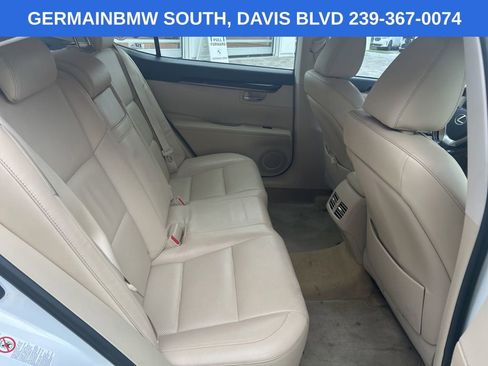 Used 2013 Lexus ES 350 w/ Luxury Pkg FWD image 26