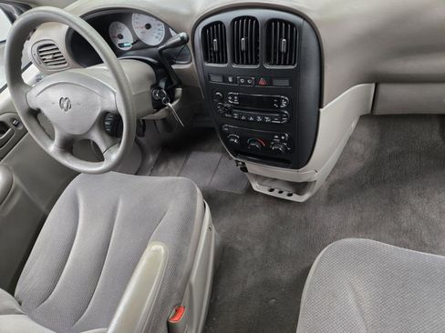 Used 2002 Dodge Caravan SE FWD image 14
