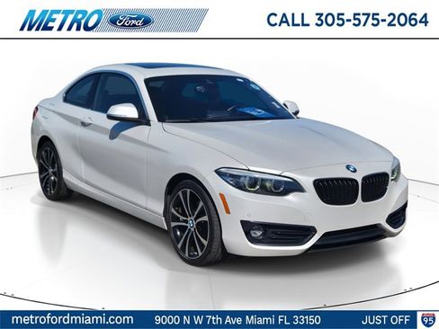 Used 2020 BMW 230i Coupe w/ Premium Package image 1