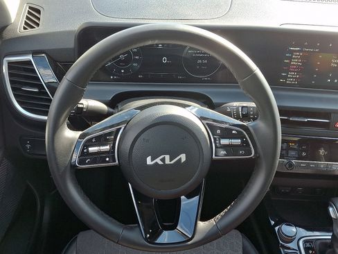 Used 2024 Kia Seltos X-Line AWD/4WD image 12