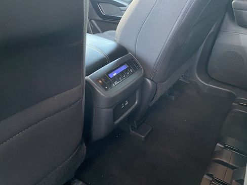 Used 2025 Nissan Pathfinder SV image 25