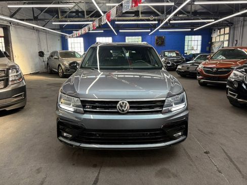 Used 2019 Volkswagen Tiguan SEL Premium R-Line AWD/4WD image 2
