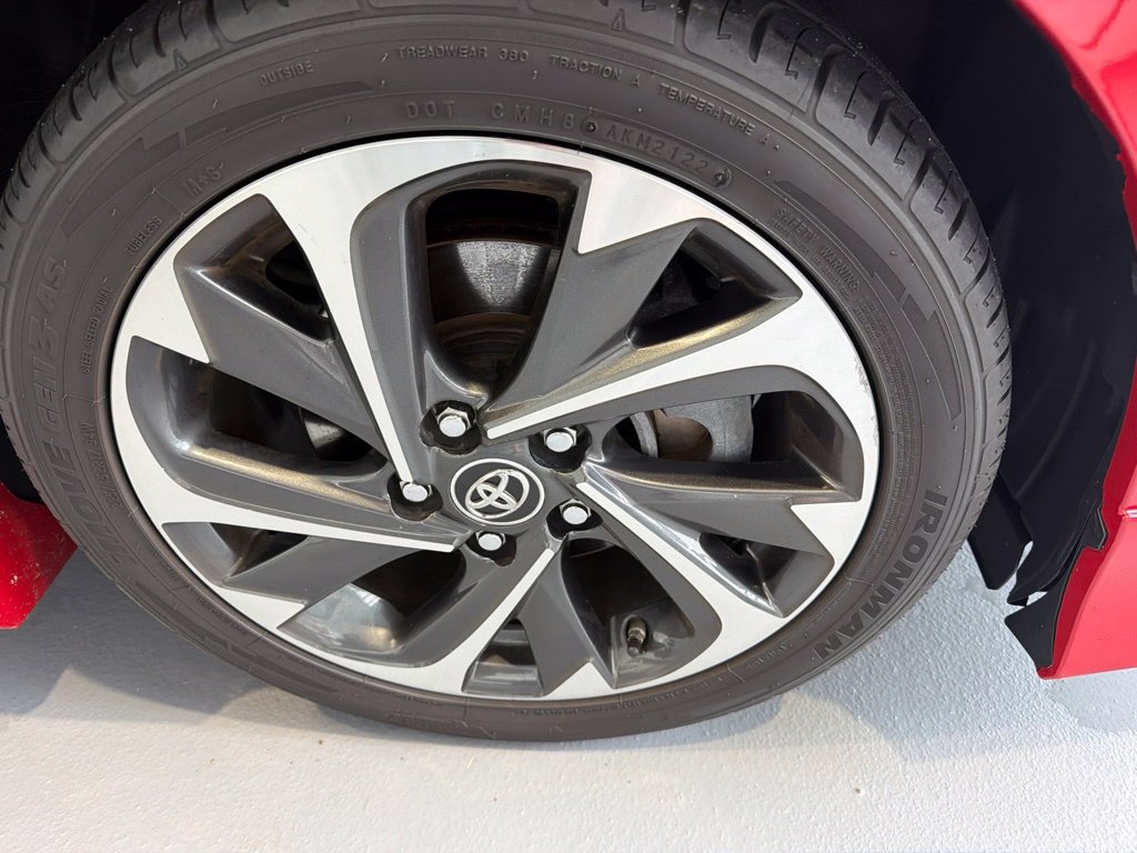 Used 2018 Toyota Corolla iM FWD image 12