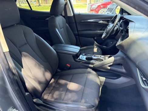 Used 2023 Buick Envision Preferred image 22