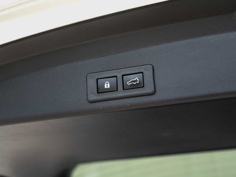 Used 2022 Subaru Ascent Premium w/ Convenience Package AWD/4WD image 58