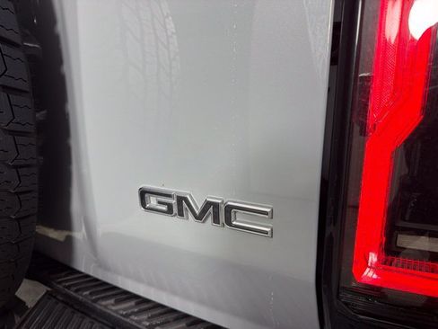 Used 2025 GMC Hummer EV 3X AWD/4WD image 14