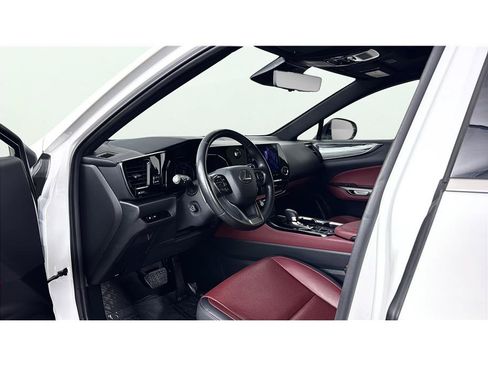 Used 2024 Lexus NX 350h AWD image 9