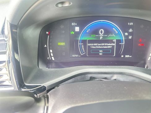 Used 2025 Toyota Camry LE image 40