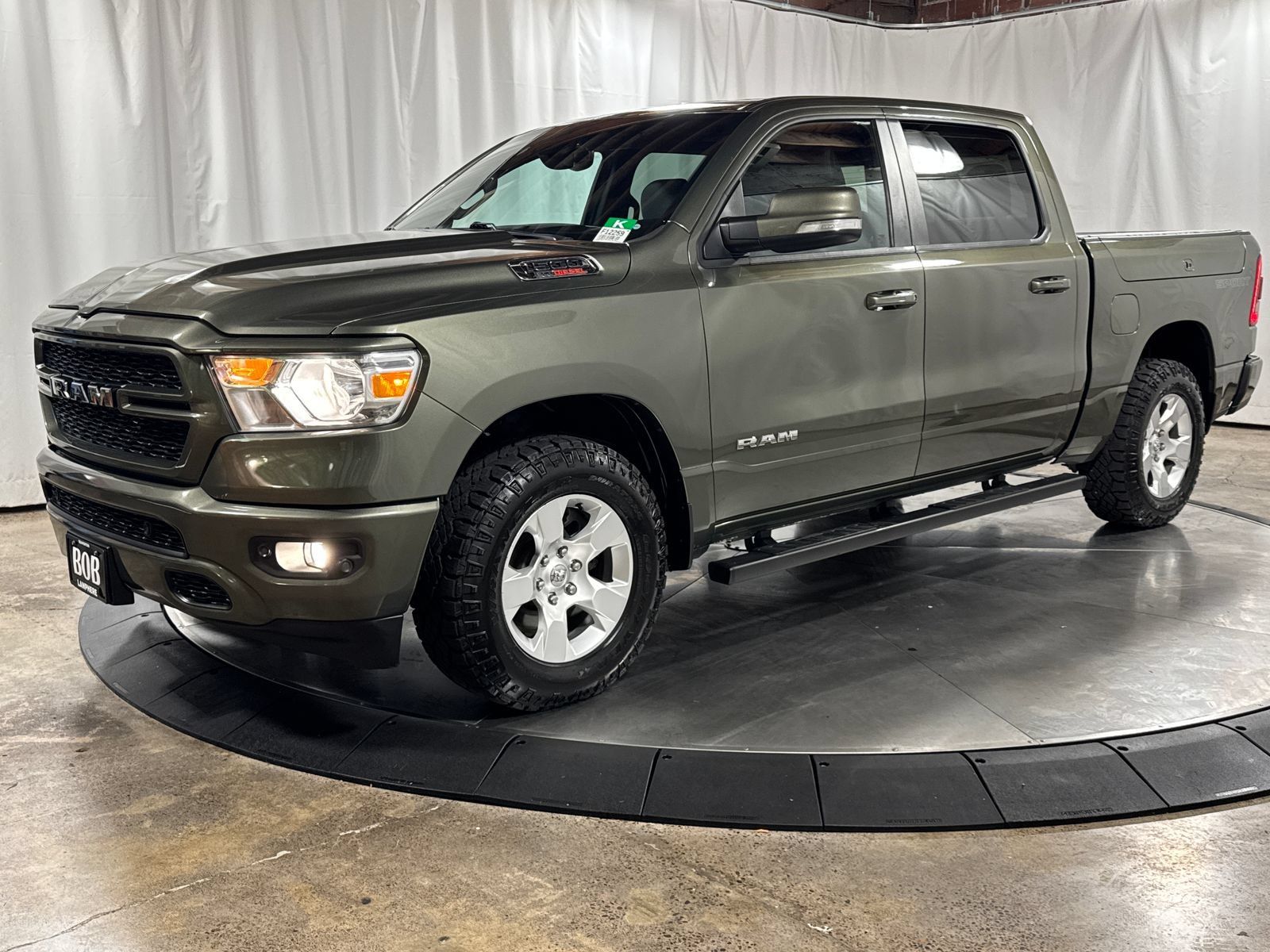 Used 2020 RAM 1500 Big Horn AWD/4WD image 1