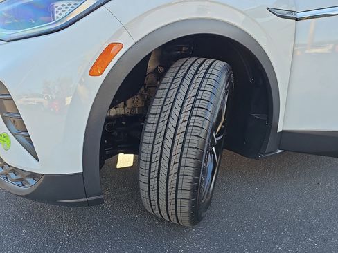 Used 2022 Volkswagen ID.4 Pro S image 33