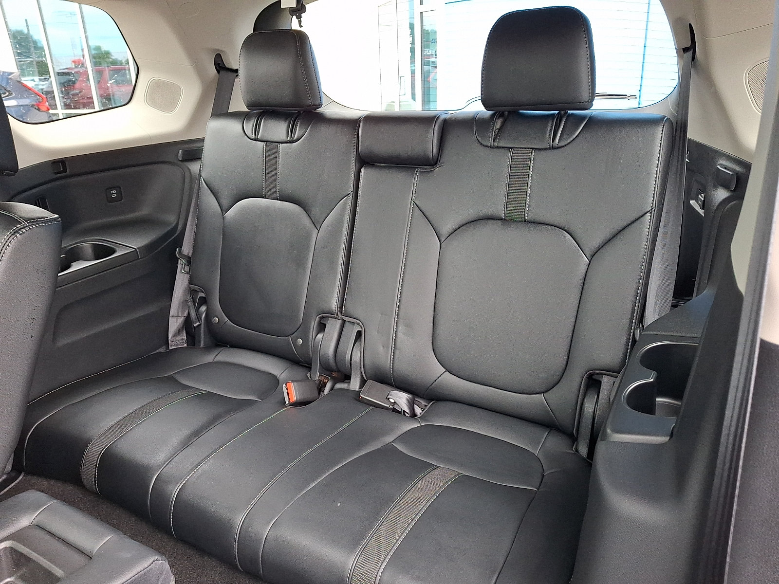 Used 2024 Honda Pilot Touring image 10
