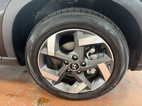 Certified 2026 Hyundai Venue SEL FWD image 10