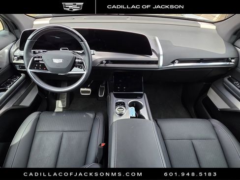 New 2026 Cadillac Vistiq Sport image 7