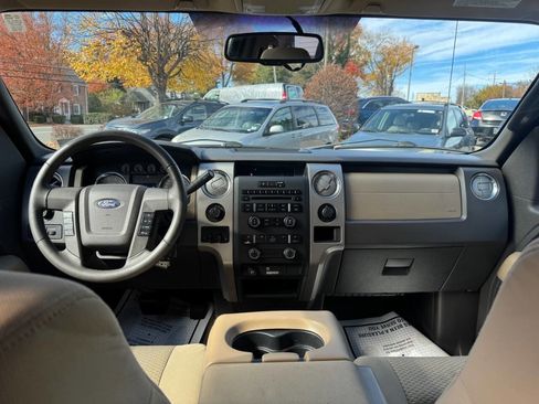 Used 2010 Ford F150 XLT image 19