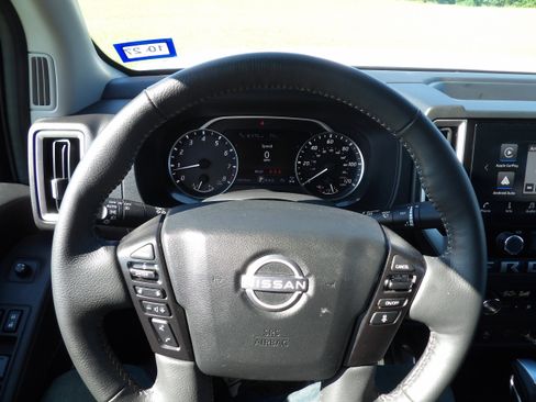 Used 2025 Nissan Frontier SV w/ SV Convenience Package AWD/4WD image 14
