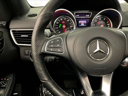 Certified 2019 Mercedes-Benz GLS 450 4MATIC image 11