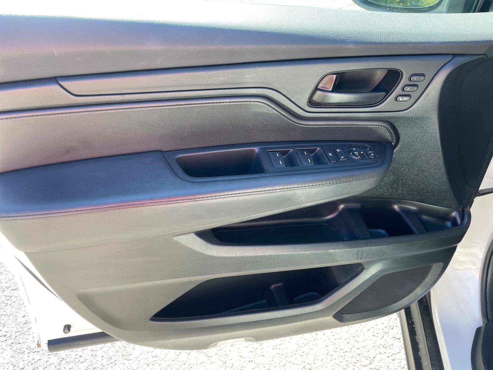 Used 2025 Honda Odyssey EX-L image 19