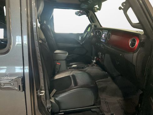 Used 2018 Jeep Wrangler Unlimited Rubicon AWD/4WD image 15
