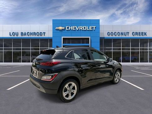 Used 2022 Hyundai Kona SEL w/ Convenience Package FWD image 8