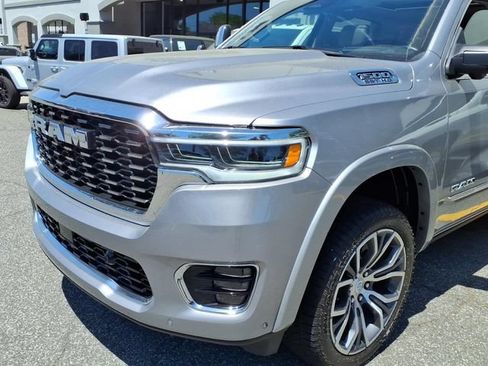 Used 2025 RAM 1500 Tungsten w/ Off Road Group AWD/4WD image 9