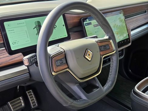 Used 2023 Rivian R1T Adventure AWD/4WD image 29