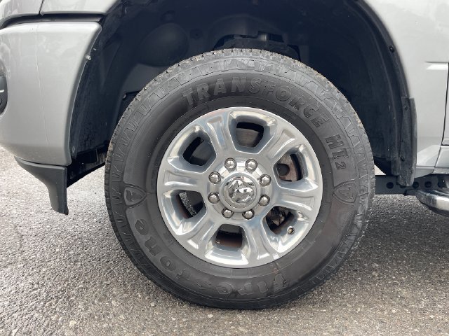 Used 2024 RAM 2500 Big Horn w/ Sport Appearance Package AWD/4WD image 29