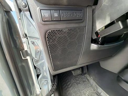 Used 2014 Jeep Wrangler Unlimited Rubicon w/ Connectivity Group AWD/4WD image 21