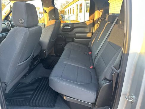 Used 2022 Chevrolet Silverado 1500 LT image 25