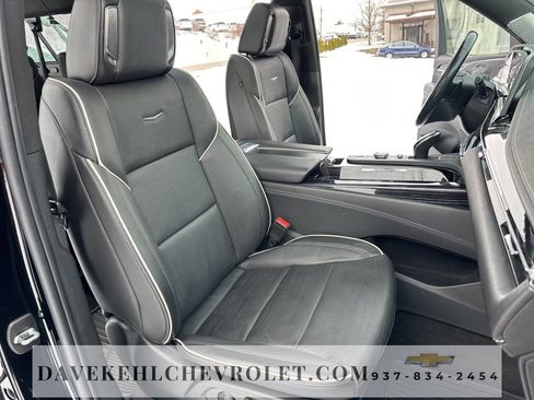 Used 2022 Cadillac Escalade ESV Sport w/ Touring Package image 31