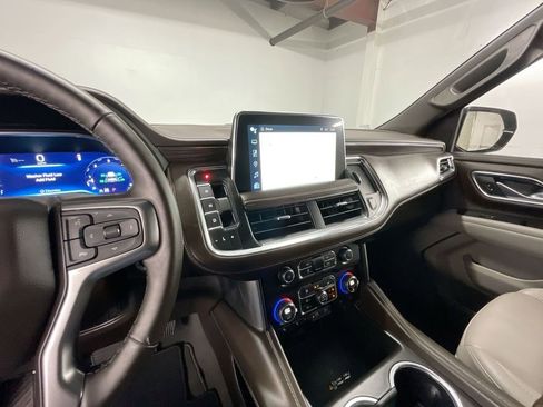 Used 2023 Chevrolet Tahoe Z71 w/ Luxury Package image 18