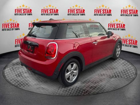 Used 2020 MINI Cooper 2-Door Hardtop FWD image 7