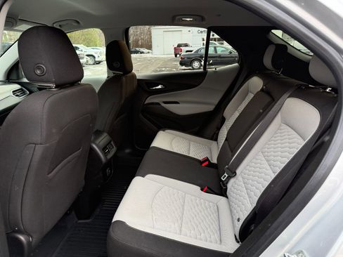 Used 2019 Chevrolet Equinox LT image 16