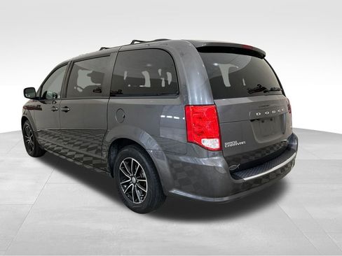 Used 2016 Dodge Grand Caravan R/T FWD image 3