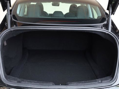 Used 2025 Tesla Model 3 Long Range RWD image 10