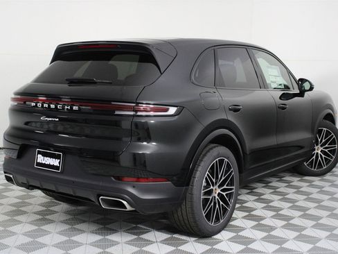 New 2026 Porsche Cayenne image 7