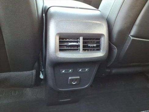 Used 2023 GMC Terrain Denali w/ Denali Premium Package image 17