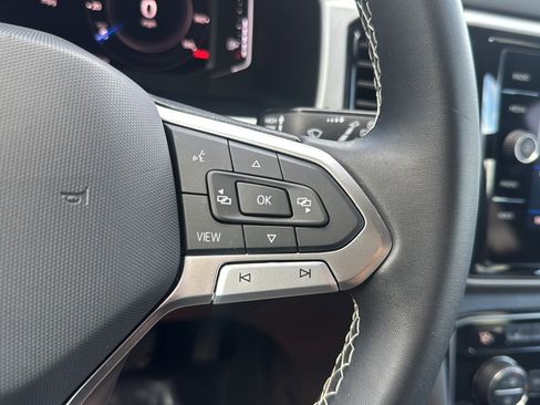 Used 2023 Volkswagen Atlas Cross Sport SE AWD/4WD image 30
