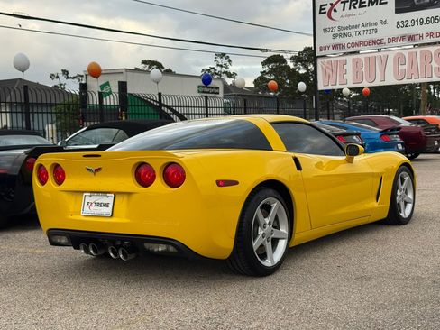 Used 2006 Chevrolet Corvette Coupe w/ Preferred Equipment Group RWD image 7