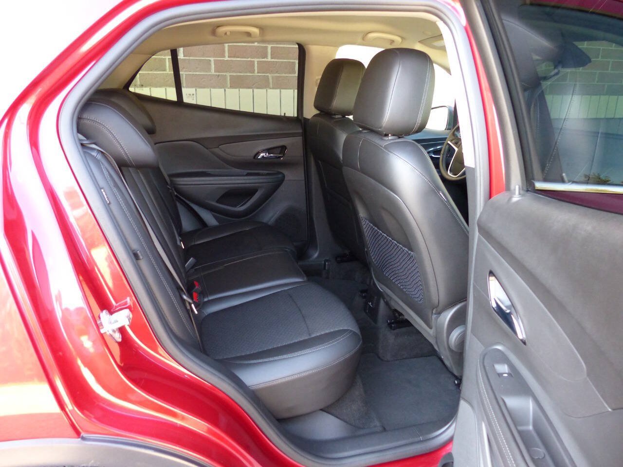 Used 2019 Buick Encore Sport Touring w/ Safety Package FWD image 31
