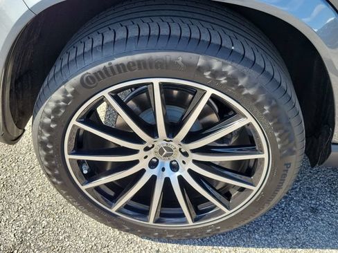 Used 2022 Mercedes-Benz GLS 450 4MATIC image 5