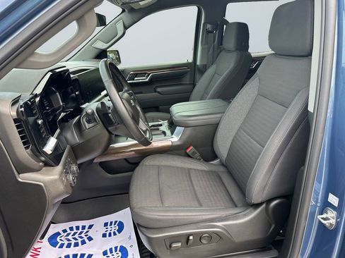 Used 2024 Chevrolet Silverado 1500 RST w/ Z71 Off-Road Package image 9