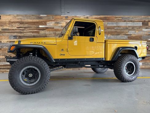 Used 2003 Jeep Wrangler Rubicon image 3