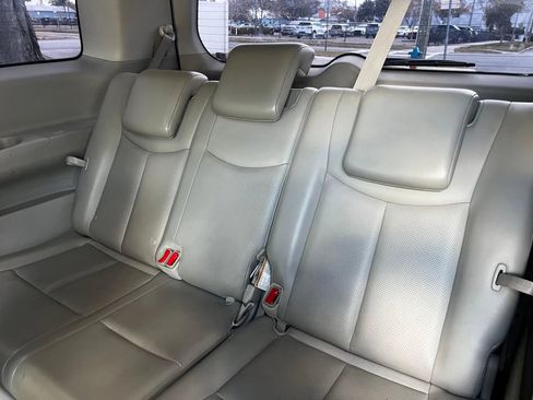 Used 2016 Nissan Quest SL image 16
