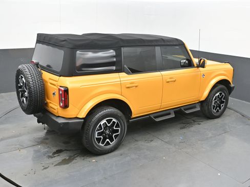 Used 2022 Ford Bronco Outer Banks image 41