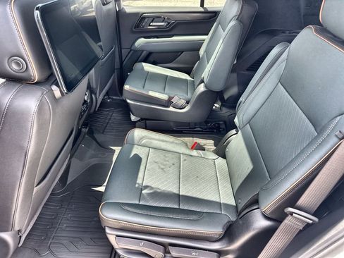 New 2026 GMC Yukon AT4 w/ AT4 Premium Plus Package AWD/4WD image 16