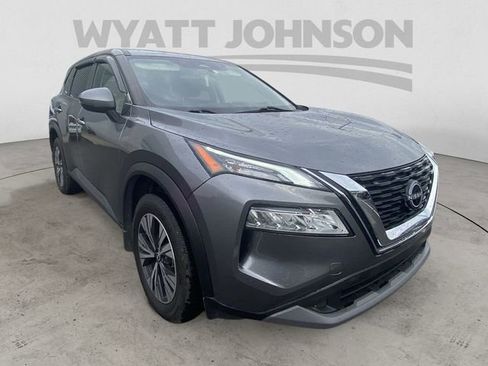 Used 2023 Nissan Rogue SV image 13