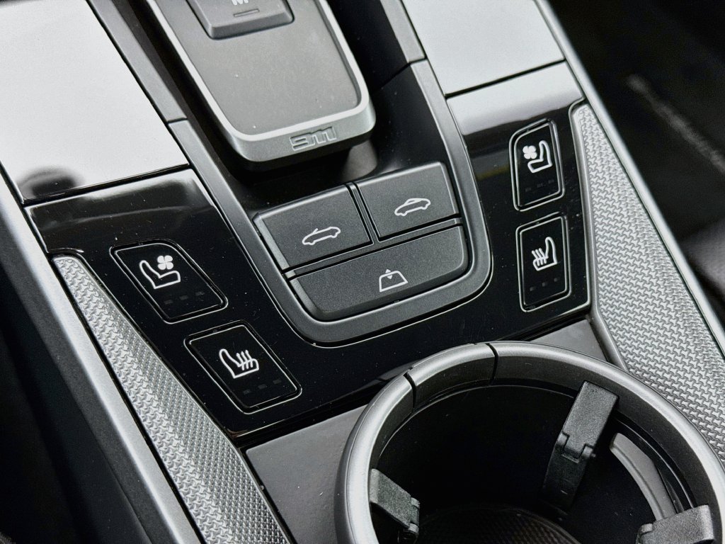 Certified 2023 Porsche 911 Carrera RWD image 22