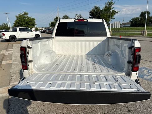 Used 2023 RAM 1500 Laramie AWD/4WD image 12