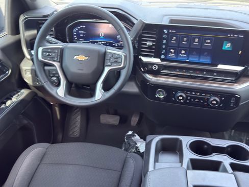 Used 2024 Chevrolet Silverado 1500 LT RWD image 29
