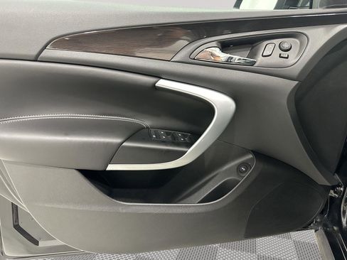 Used 2017 Buick Regal Sport Touring FWD image 23